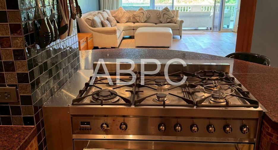 À vendre 3 chambres condo 