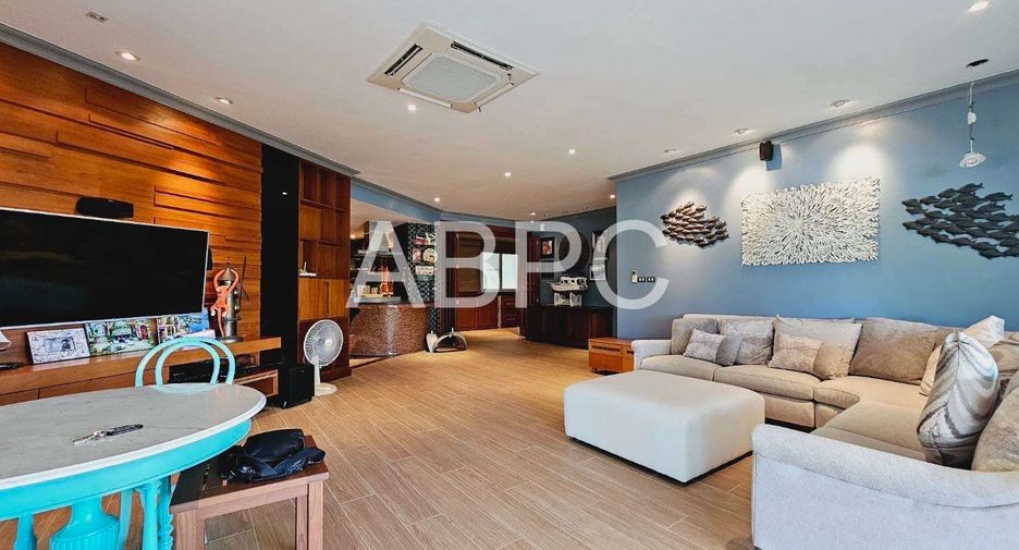 For sale 3 ベッドルーム condo 