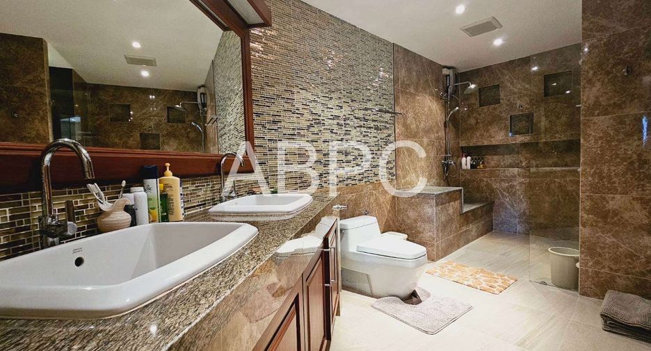 For sale 3 ベッドルーム condo 