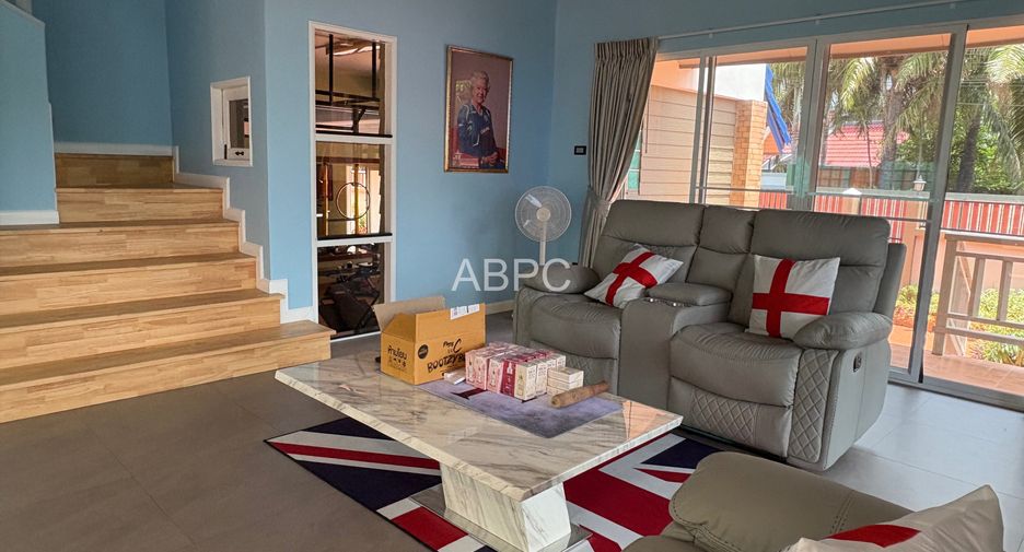 Haus zum Kauf mit 3 Zimmer in Bang Lamung, Chonburi