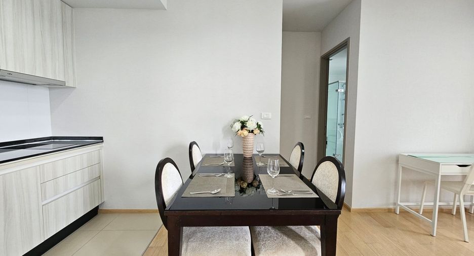 Condo en alquiler de 2 habitaciones en Watthana, Bangkok
