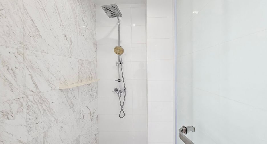 Condo en alquiler de 2 habitaciones en Watthana, Bangkok