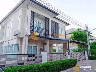 Haus zur Miete und zum Kauf mit 3 Zimmer in Bang Lamung, Chonburi