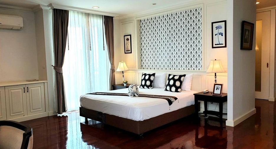 Condo en alquiler de 4 habitaciones en Watthana, Bangkok