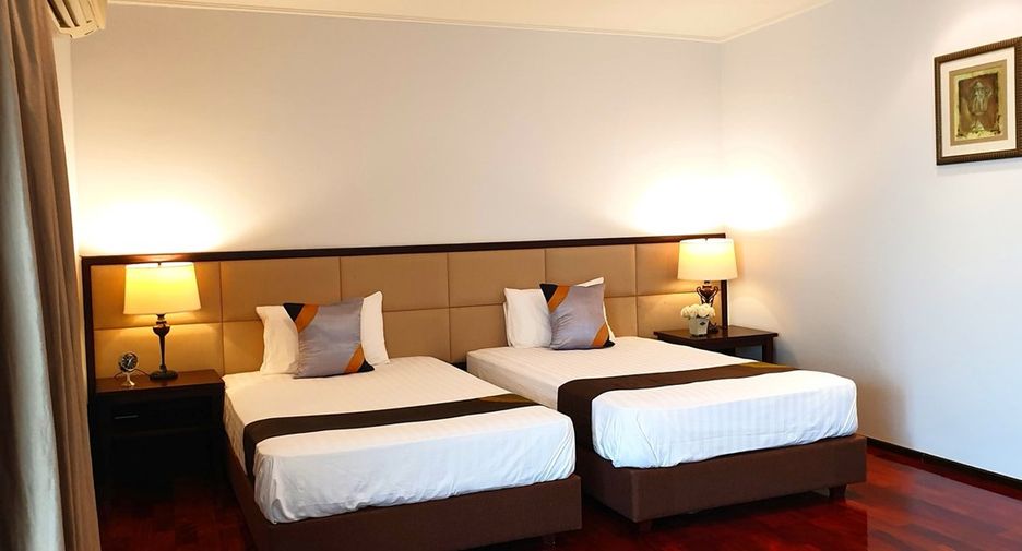 For rent 4 ベッドルーム condo in Watthana, Bangkok