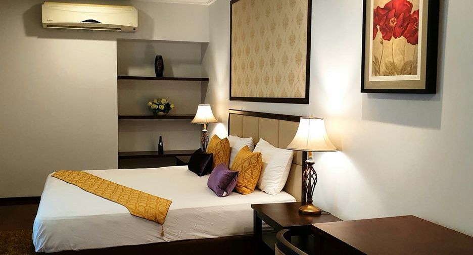 For rent 4 ベッドルーム condo in Watthana, Bangkok