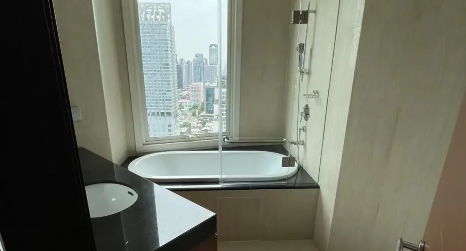For rent and for sale 3 bedrooms condo in Sathon, Bangkok