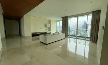 Condo en alquiler y en venta de 3 habitaciones en Sathon, Bangkok