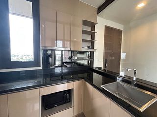 For sale 1 bed condo in Khlong Toei, Bangkok