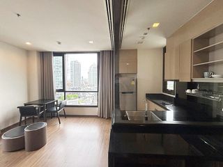 For sale 1 bed condo in Khlong Toei, Bangkok