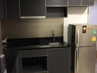 For rent 1 bed condo in Khlong San, Bangkok