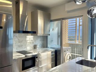 For sale 1 bed condo in Khlong Toei, Bangkok