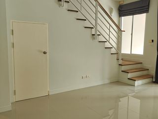 For sale 3 bed townhouse in Lat Phrao, Bangkok