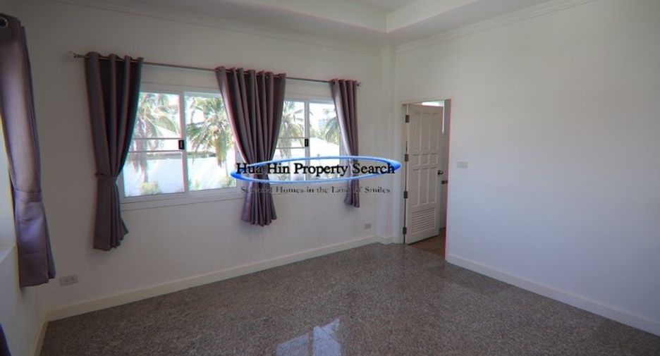 For sale 4 bedrooms house in Hua Hin, Prachuap Khiri Khan