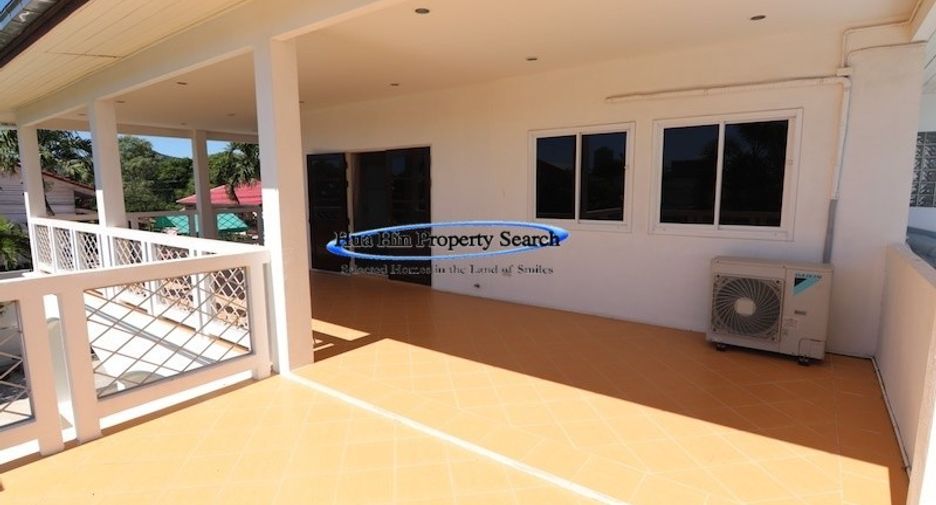 For sale 4 bedrooms house in Hua Hin, Prachuap Khiri Khan