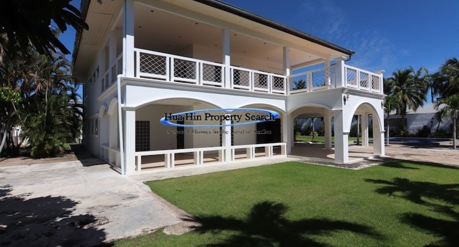For sale 4 bedrooms house in Hua Hin, Prachuap Khiri Khan