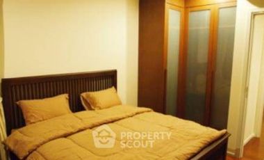 For sale 2 bed condo in Watthana, Bangkok