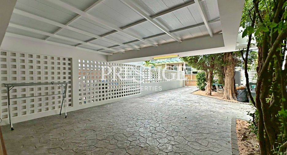 For rent 5 bedrooms house in Bang Lamung, Chonburi