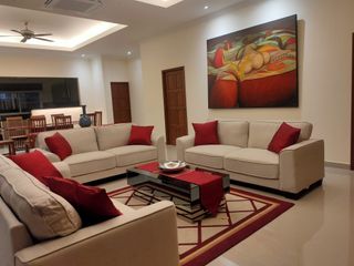 For rent 5 Beds villa in Bang Lamung, Chonburi