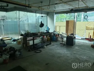 出租 商业空间 在 Watthana, 曼谷