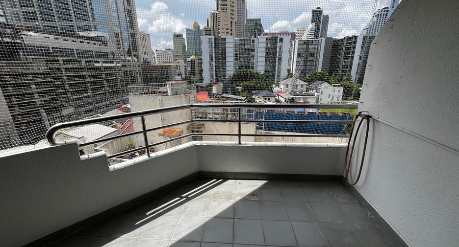 Wohnung zum Kauf mit 1 Zimmer in Khlong Toei, Bangkok