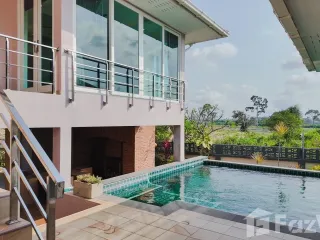 For rent 4 Beds villa in Bang Saray, Pattaya