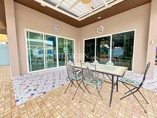 For sale 5 bedrooms house in Bang Lamung, Chonburi
