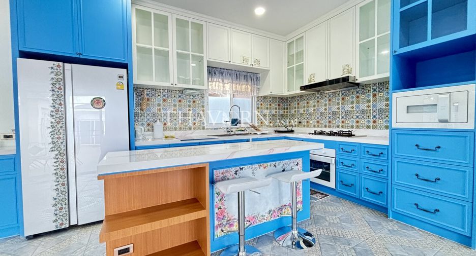 À vendre 5 chambres maison à Bang Lamung, Chonburi