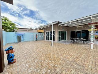 For sale 5 bedrooms house in Bang Lamung, Chonburi
