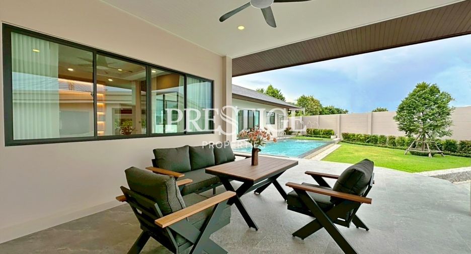 For rent and for sale 5 bedrooms house in Bang Lamung, Chonburi