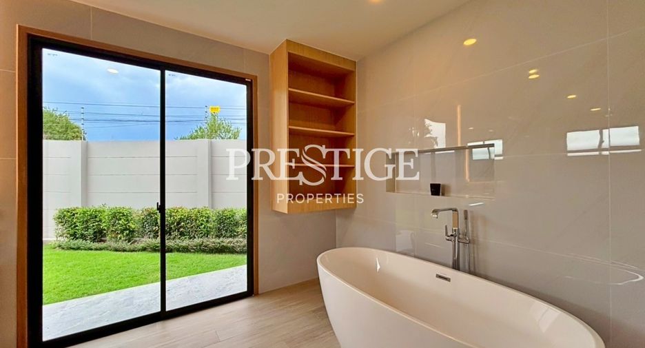For rent and for sale 5 bedrooms house in Bang Lamung, Chonburi
