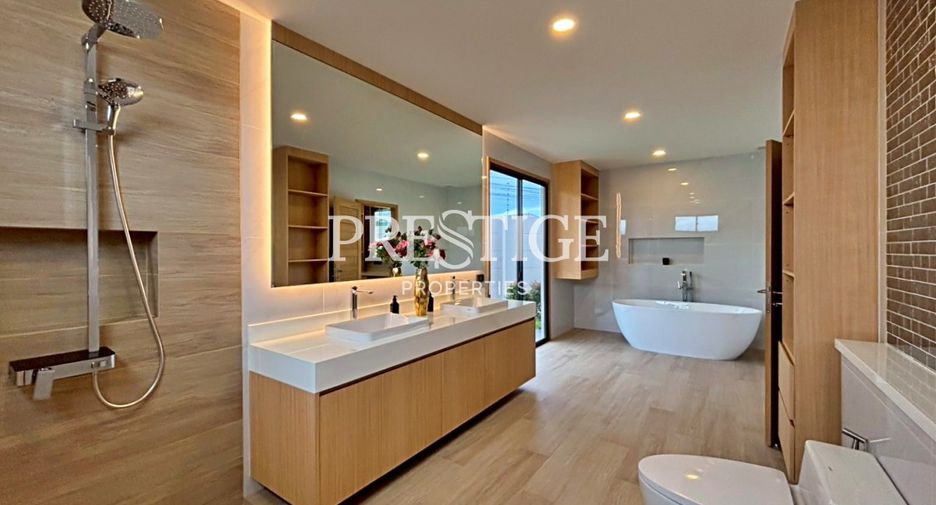 For rent and for sale 5 bedrooms house in Bang Lamung, Chonburi