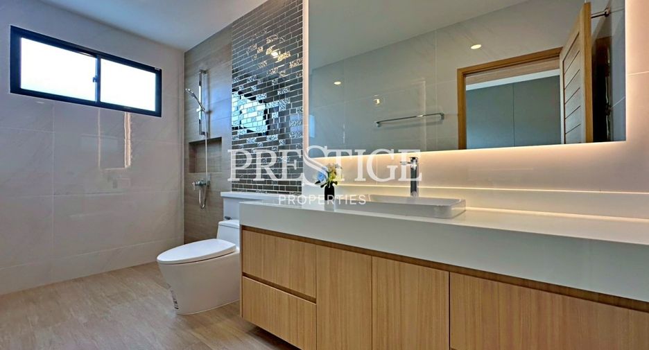 For rent and for sale 5 bedrooms house in Bang Lamung, Chonburi