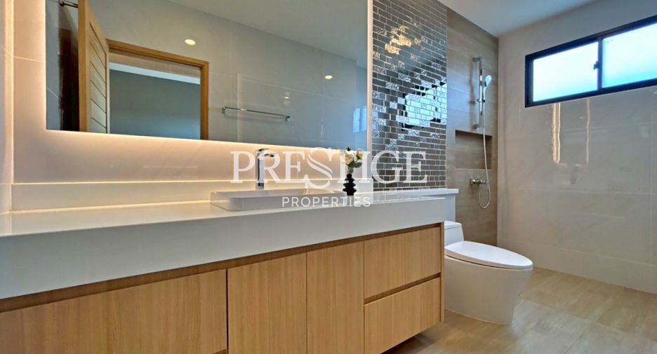 For rent and for sale 5 bedrooms house in Bang Lamung, Chonburi