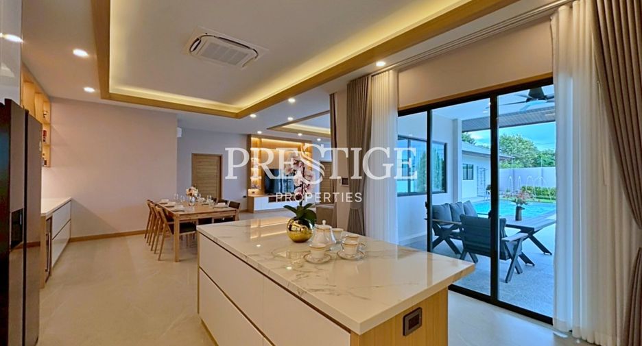 For rent and for sale 5 bedrooms house in Bang Lamung, Chonburi
