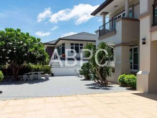 For rent and for sale 4 bedrooms house in Bang Lamung, Chonburi