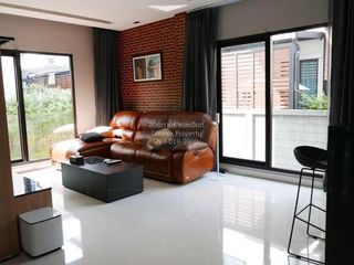 出售 4 卧室 独立屋 在 Bang Phli, Samut Prakan