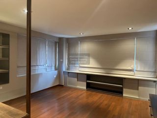For sale 3 bedrooms condo in Khlong Toei, Bangkok