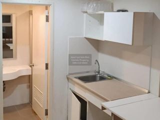For sale 1 bed condo in Mueang Samut Prakan, Samut Prakan