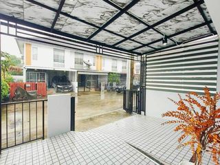 For sale 3 bedrooms townhouse in Lat Krabang, Bangkok
