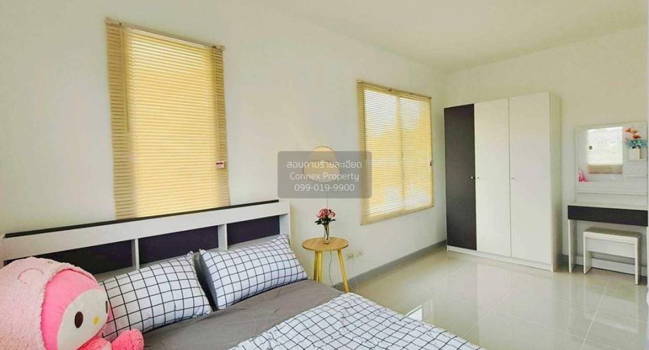 For sale 3 bedrooms townhouse in Lat Krabang, Bangkok