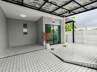 For sale 3 bedrooms townhouse in Lat Krabang, Bangkok
