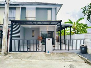 For sale 3 bedrooms townhouse in Lat Krabang, Bangkok
