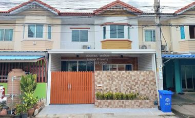 Reihenhaus zum Kauf mit 3 Zimmer in Bang Khun Thian, Bangkok