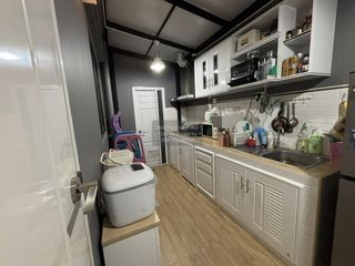 Casa adosada en venta de 3 habitaciones en Prawet, Bangkok