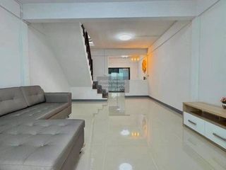 For sale 3 bedrooms townhouse in Mueang Nonthaburi, Nonthaburi