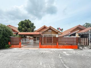 Продажа 2 спальни дом в Мыанг Районг, Районг