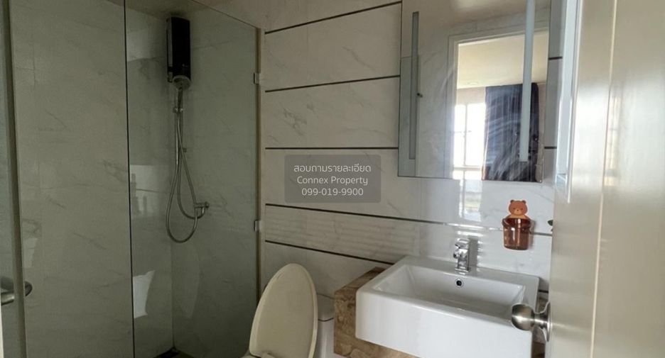 For sale 2 bedrooms condo in Phra Khanong, Bangkok