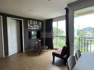 Condo en venta de 2 habitaciones en Phra Khanong, Bangkok