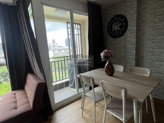 Condo en venta de 2 habitaciones en Phra Khanong, Bangkok